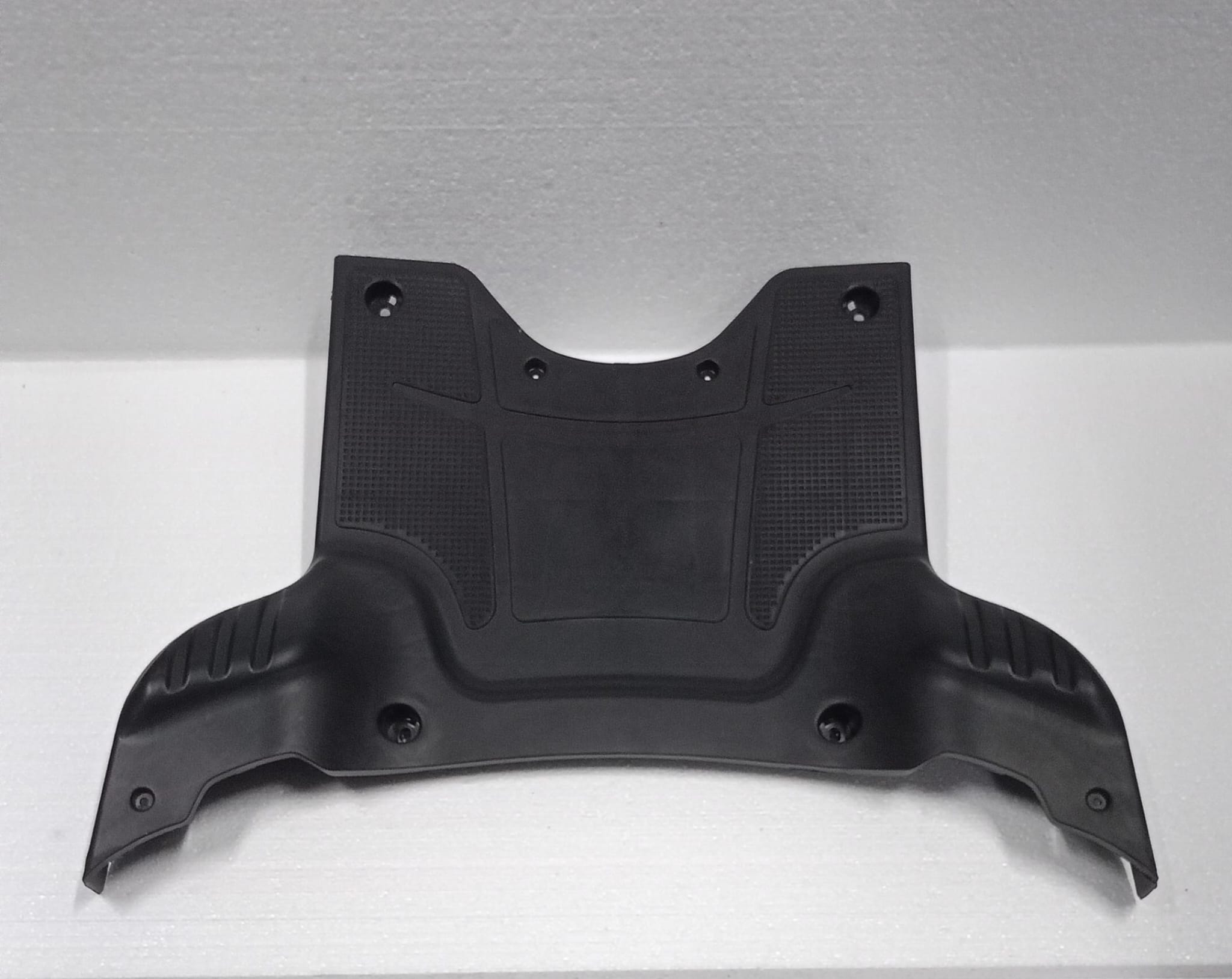 VM4 AYAK BASMA YERİ PLASTİK
